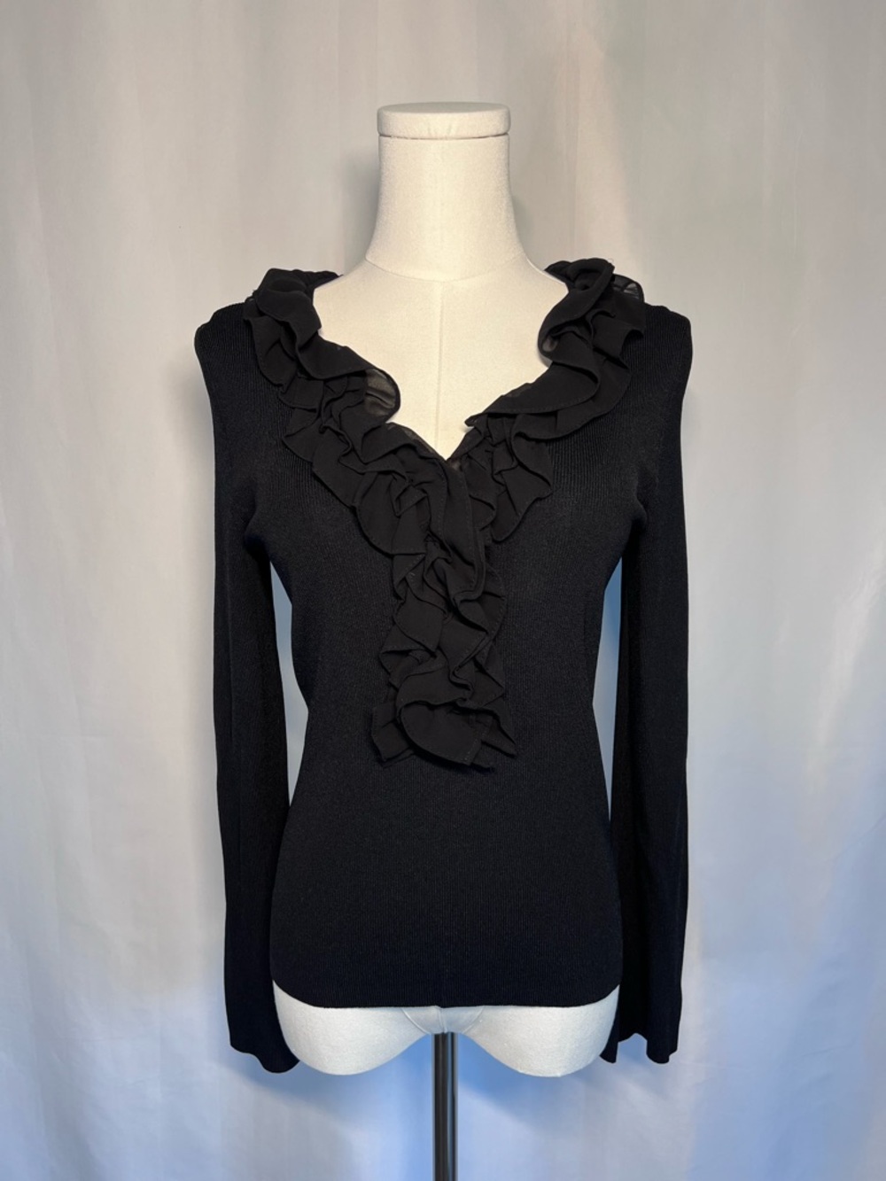 Oscar de la Renta Black Ruffle V-Neck Long Sleeve Top